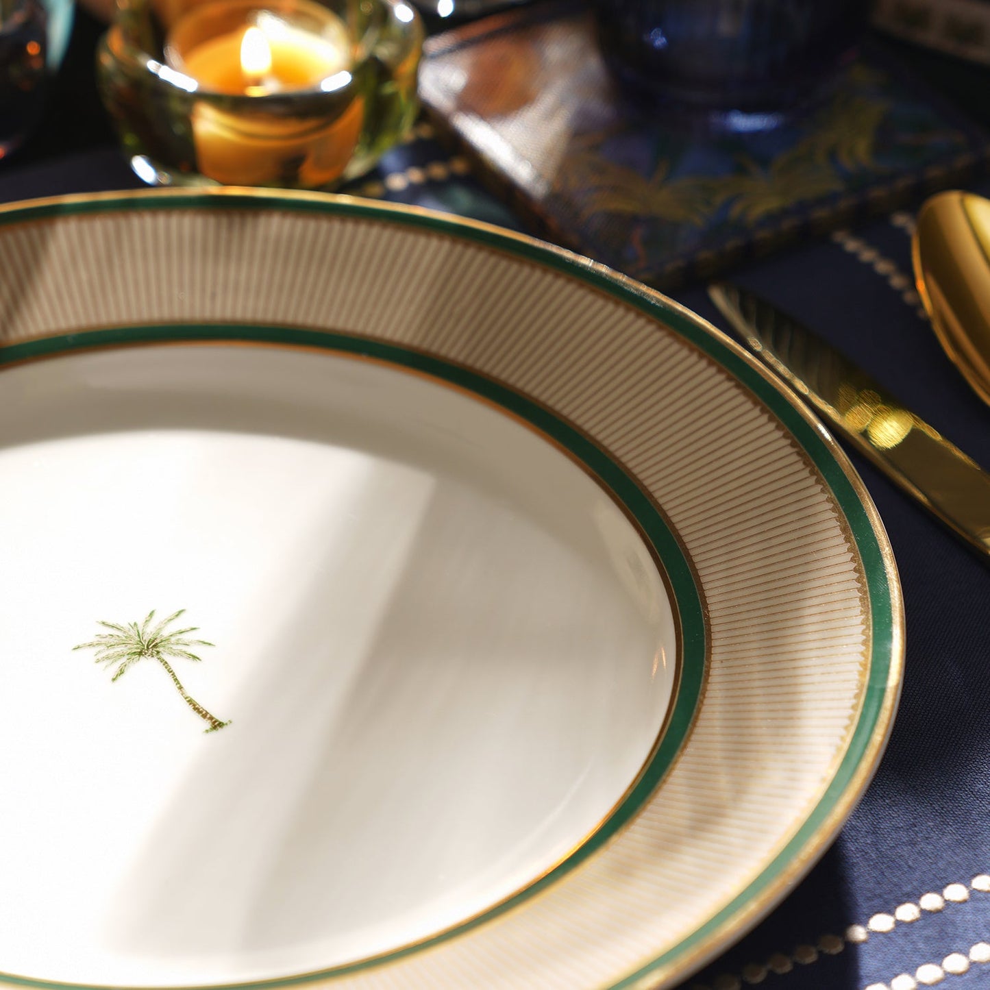 Set of 2 Beige & Green Verde Print Porcelain Dinner Plates