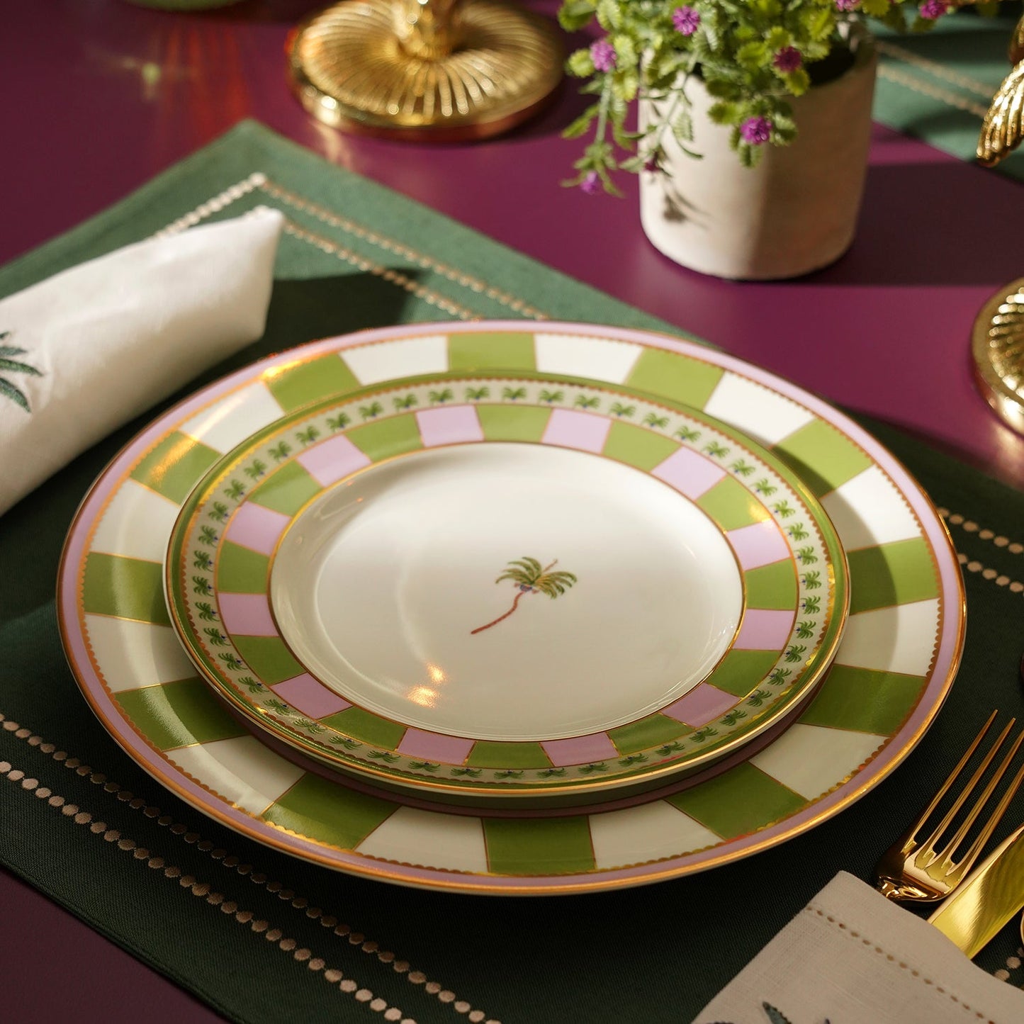 Set of 2 Pink & Green Palmera Print Porcelain Dinner Plates