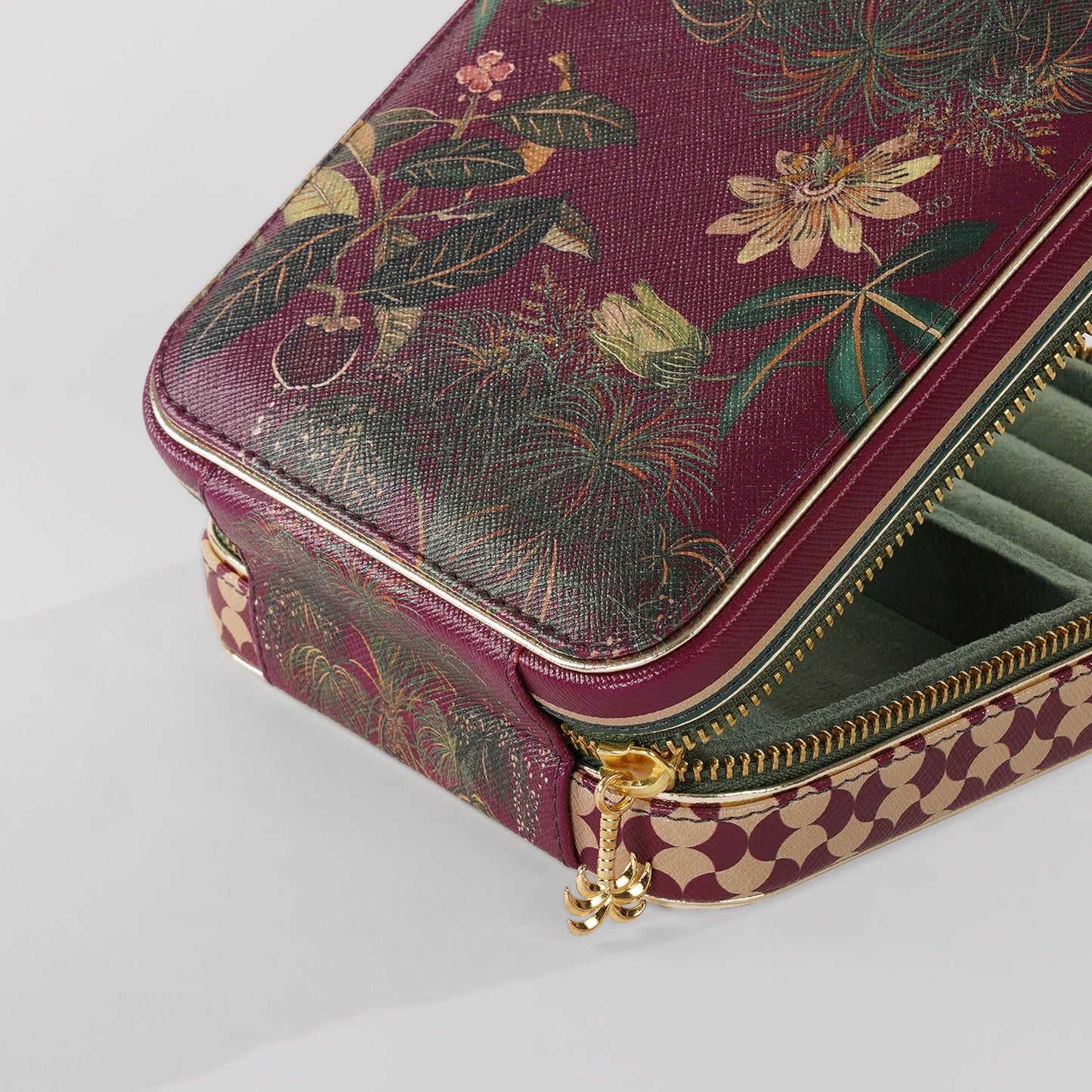 Solano Square Jewellery Box