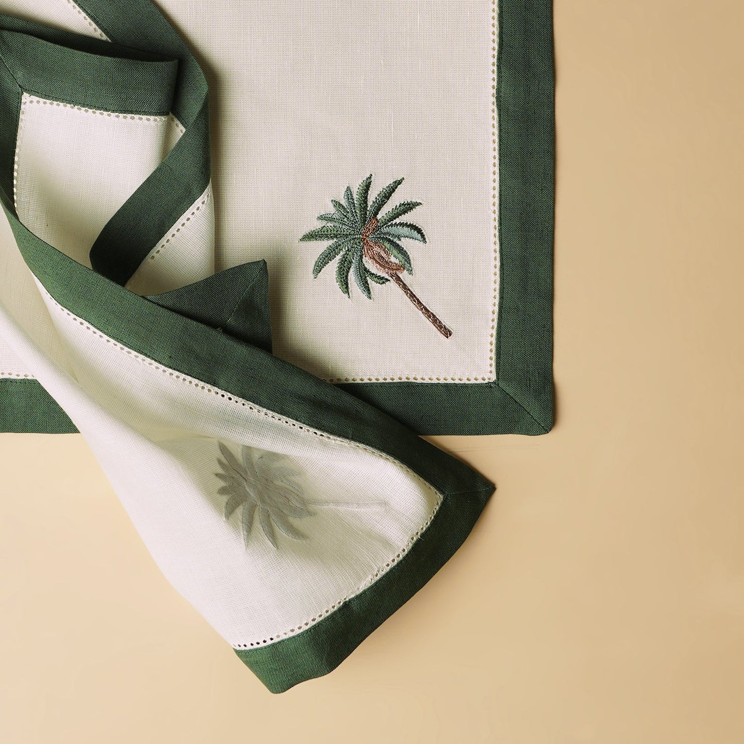 Set of 4 Green Palm Motif Linen Napkins